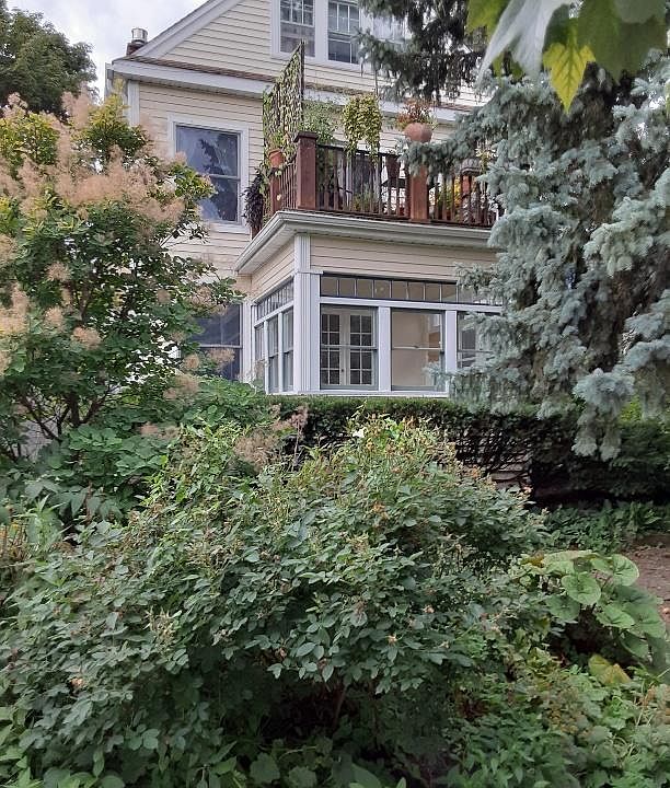 1st image of 772 Crescent Ave APT 1