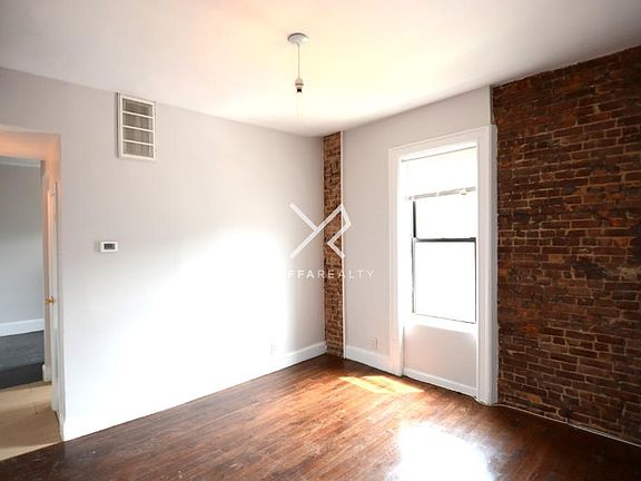 4th image of 816 Nostrand Ave #2