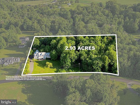 2nd image of 13240 Windmill Way