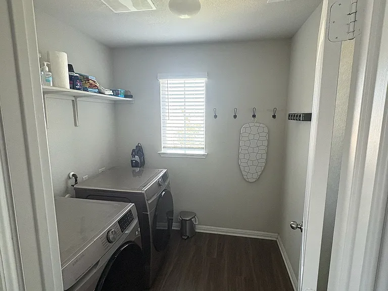 112 Schuster Ct — Photo 15
