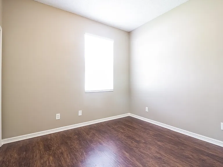 120 Portstewart Dr — Photo 11