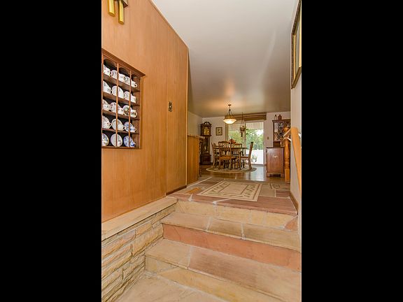 2nd image of 1563 W Gumwood Ave