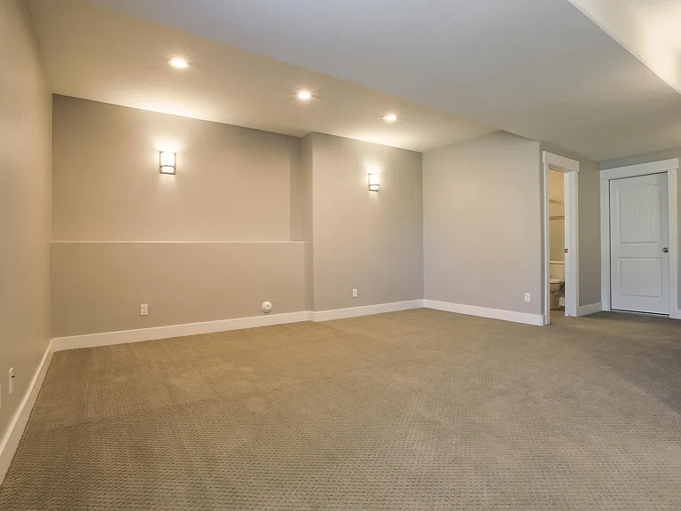 10431 Avondale Dr — Photo 23