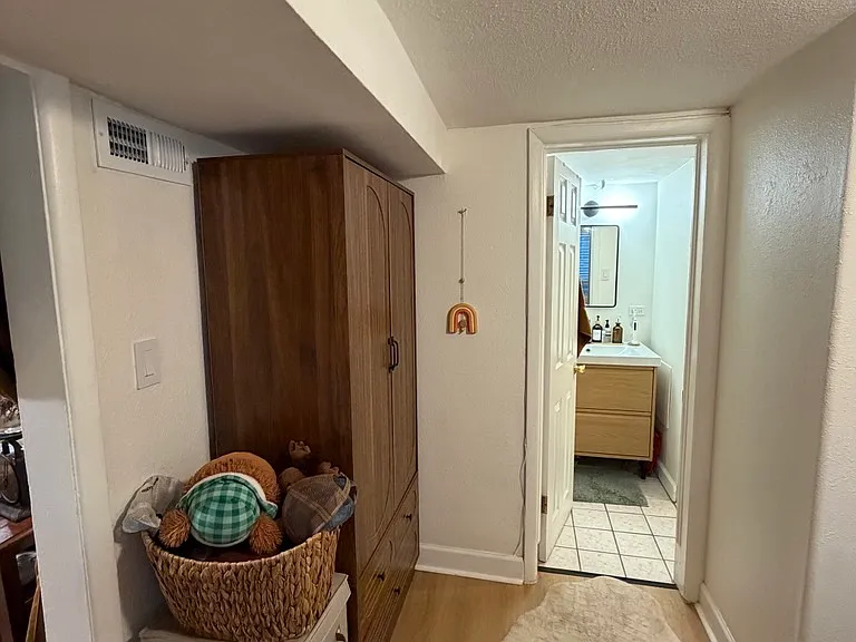 2901 W 34th Ave — Photo 15