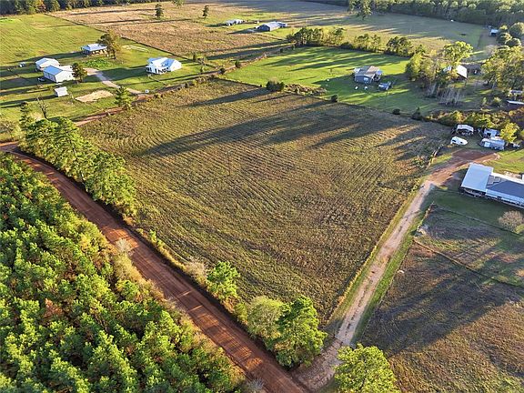 3rd image of 1851 Alsobrooks Rd