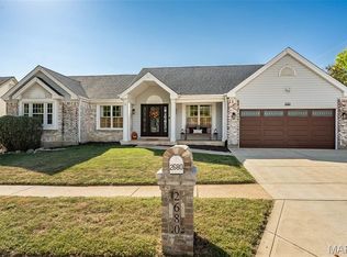 2680 Cripple Creek Dr, Saint Louis, MO 63129