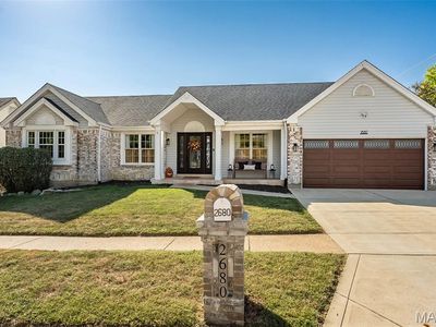 2680 Cripple Creek Dr, Saint Louis, MO, 63129