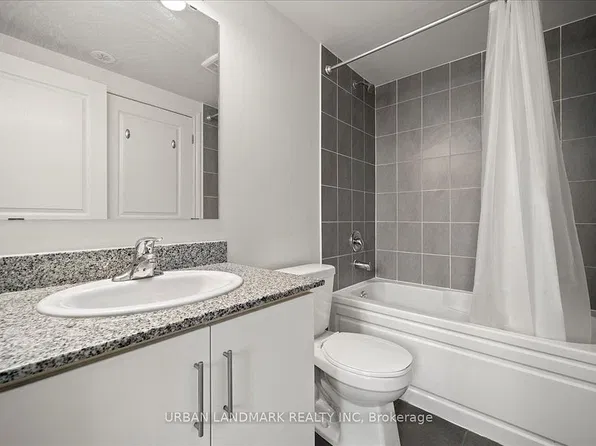 94 Caledonia Park Rd #4, Toronto, ON M6H 0B1