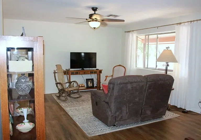 503 E Drowsey Cir — Photo 8