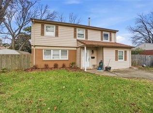 3016 Coach House Ln, Virginia Beach, VA 23452