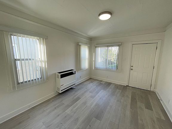 4th image of 121-137 El Medio St #121