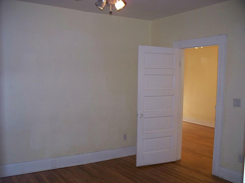 1st image of 215 S 300 E APT 11