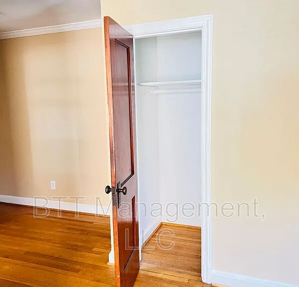 8505 Greenwood Ave #302 — Photo 9