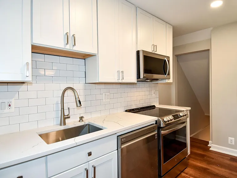 3402 S Stafford St — Photo 14