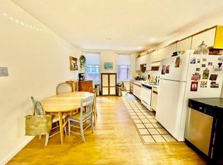 4 Webster Pl #1F, Boston, MA 02113