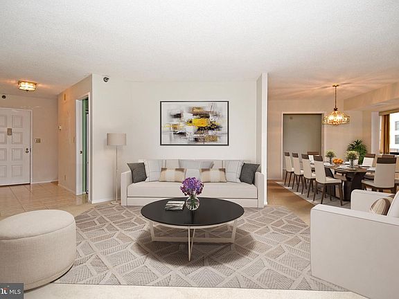 5th image of 900 Stafford St #2224