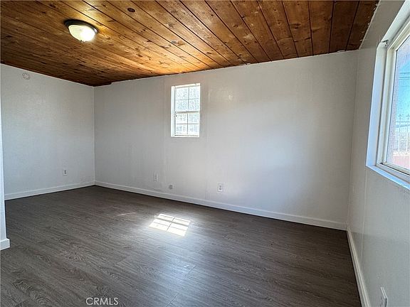 5th image of 36528 Irwin Rd