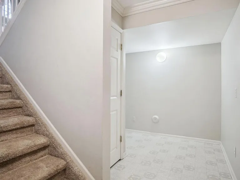 2924 Barclay Way — Photo 9