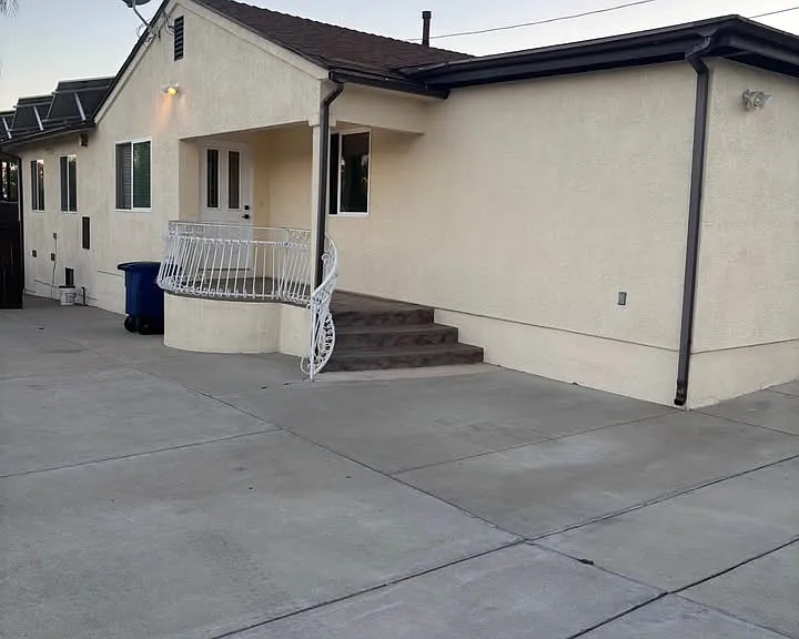 8825 Kenwood Dr #2 — Photo 1