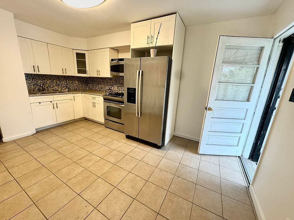 1st image of 25-09 75th St #1