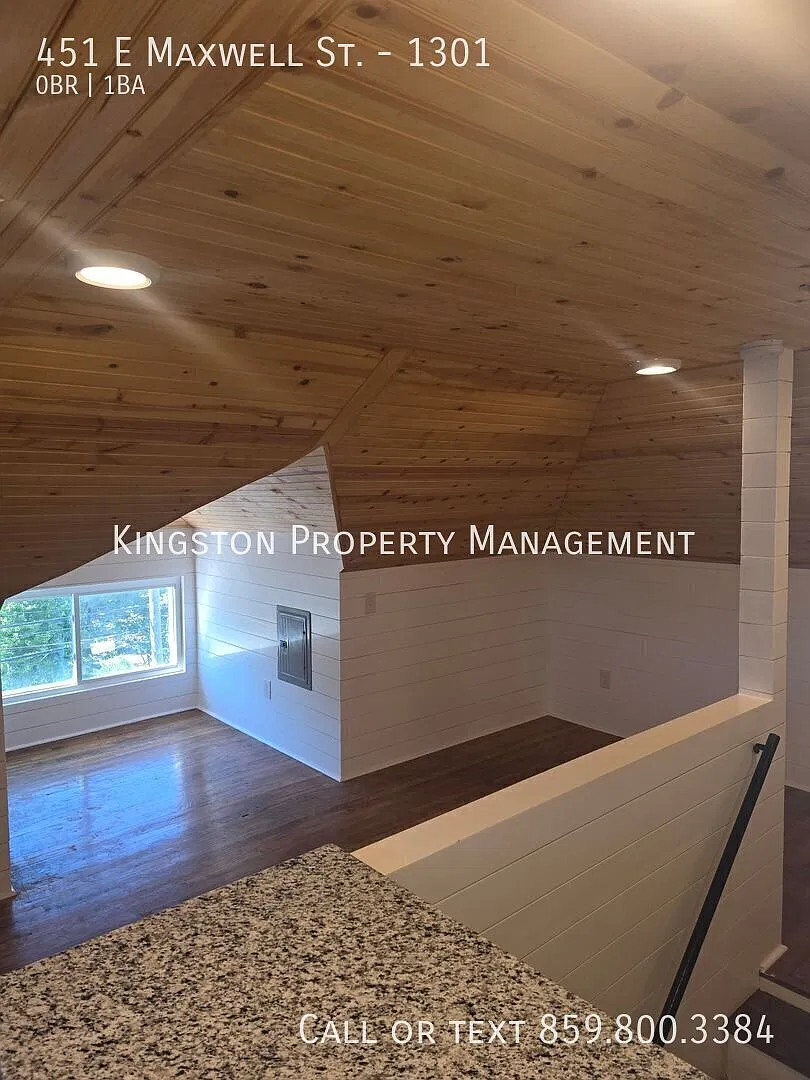 Remodeled Studio Apartment Near Woodland Park & UK — Photo 3