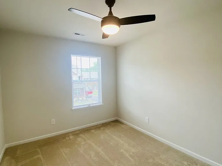 9213 Grand Valley Dr — Photo 16