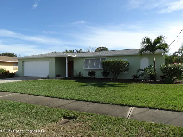 1625 Pelican Dr, Merritt Island, FL 32952