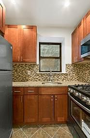 3rd image of 52 W 119th St APT 3
