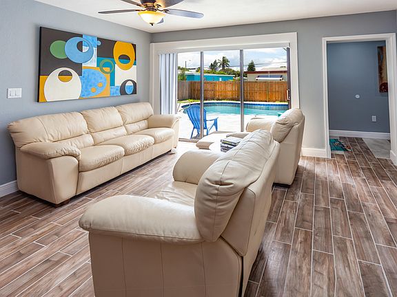 3rd image of 720 Pelican Dr