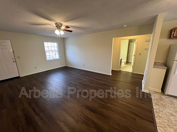 3rd image of 117 Rowe Ln #3