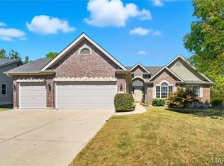 4201 Broken Rock Dr, Wentzville, MO