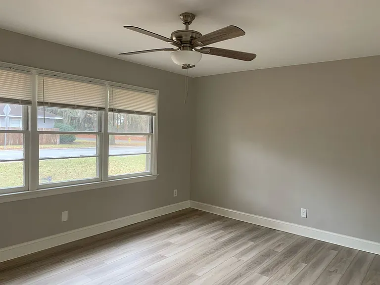 5 Berkley Pl — Photo 14
