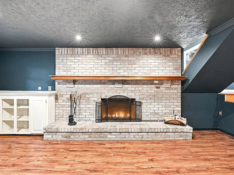 12822 Clermont St — Photo 22