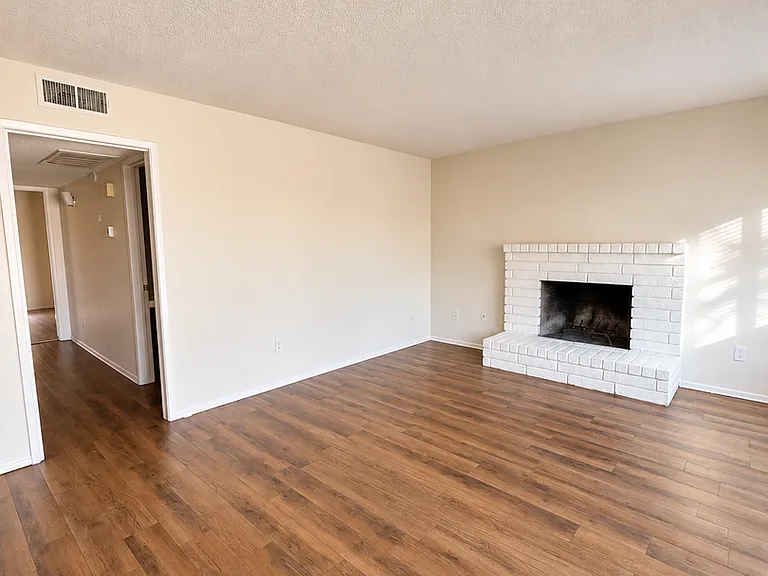 M13- 2820 N. Halfmoon Dr. — Photo 3