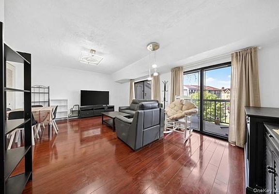 2nd image of 5-38 115th Street #538F