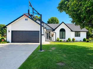 5401 W Blair Dr, Muncie, IN 47304