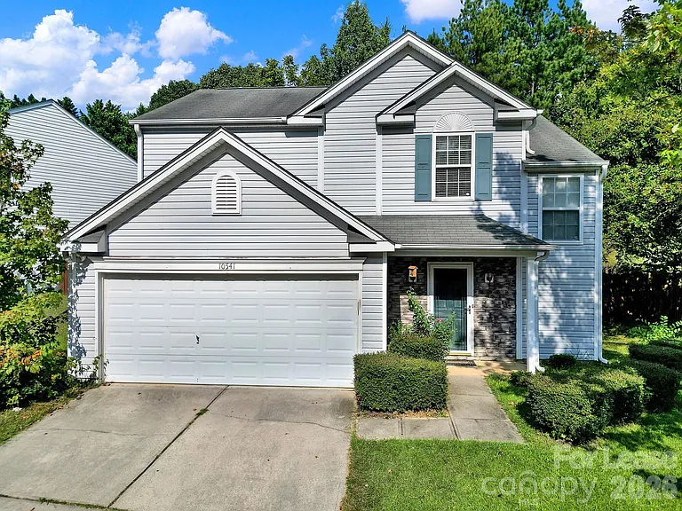 10541 Haddington Dr NW — Photo 2