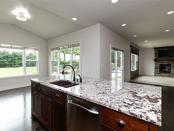 5th image of 10312 NW 42nd St