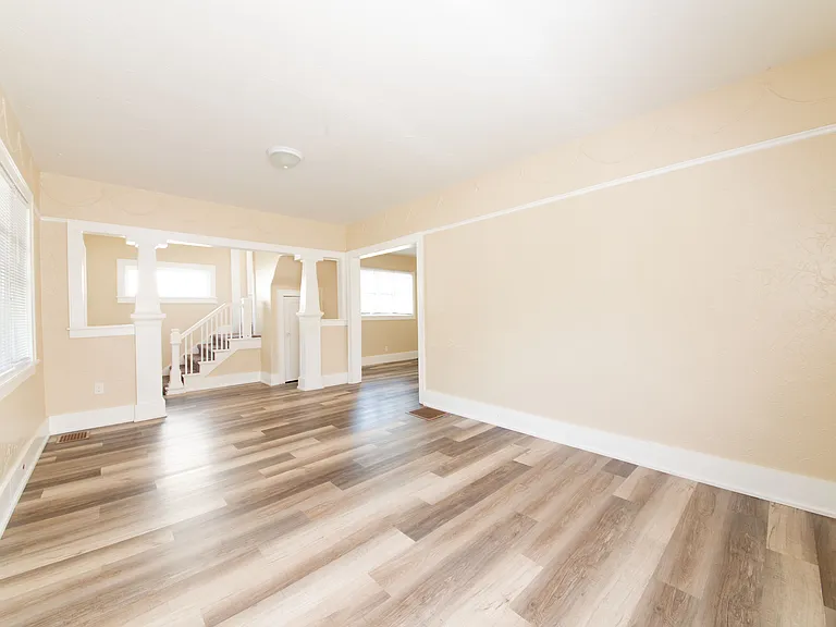 1130 Lafayette Ave SE — Photo 6