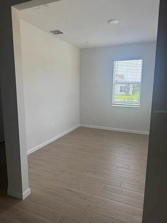 3 bed, 2.5 bath, 1712 sqft, $2,550 — Photo 2