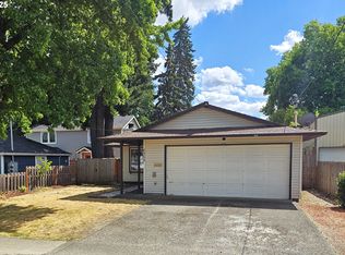 8506 NE Hassalo St, Portland, OR 97220