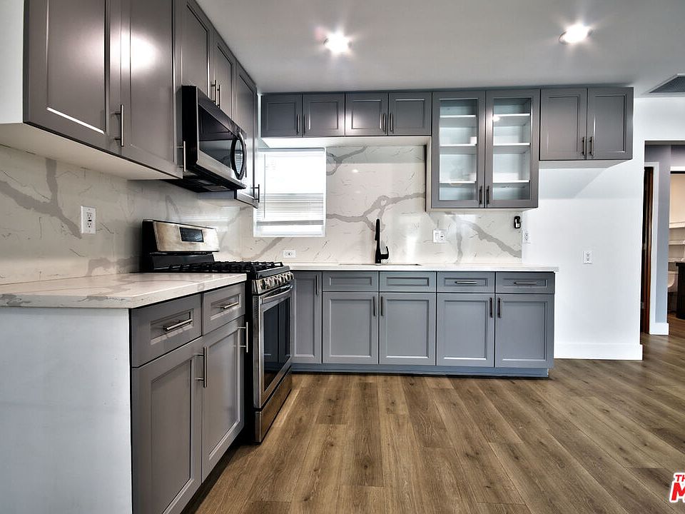 1st image of 6552 Blucher Ave