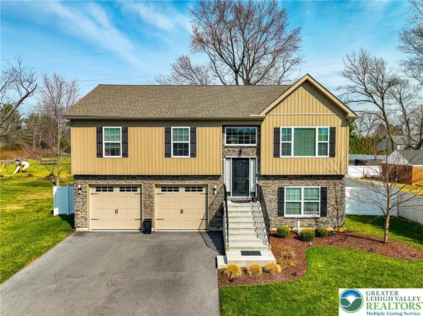 1031 Decatur St, Bethlehem, PA 18017