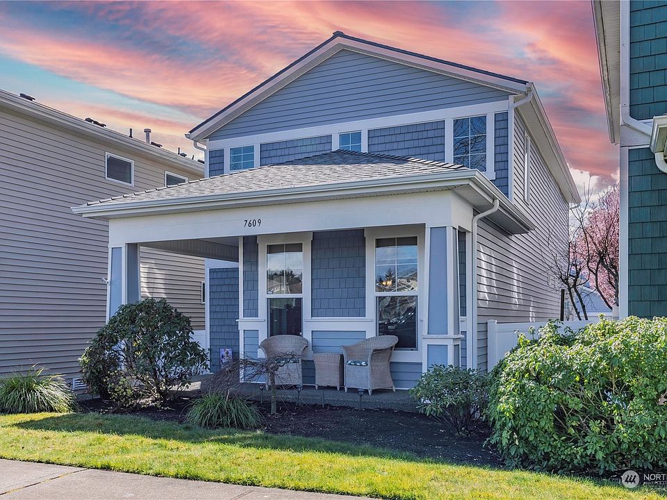1st image of 7609 Rushmore Way NE
