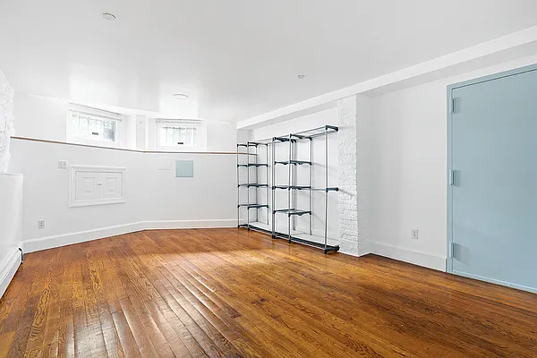 Rented by Douglas Elliman | media 17