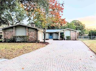 6 NE Stafford Cir, Fort Walton Beach, FL 32547