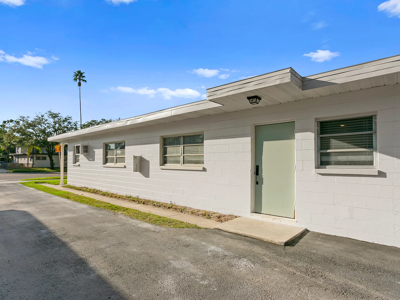 1 bed, 500 sqft, $1,350 — Photo 4