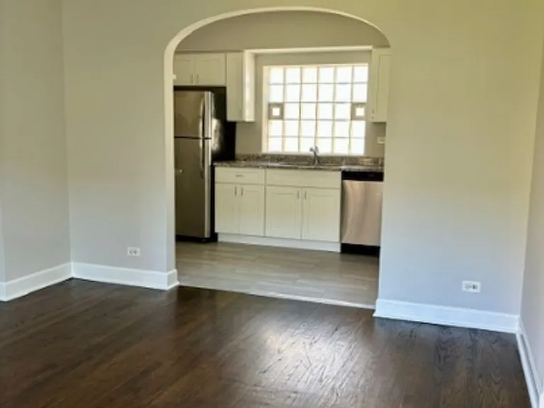 240 Marengo Avenue — Photo 9