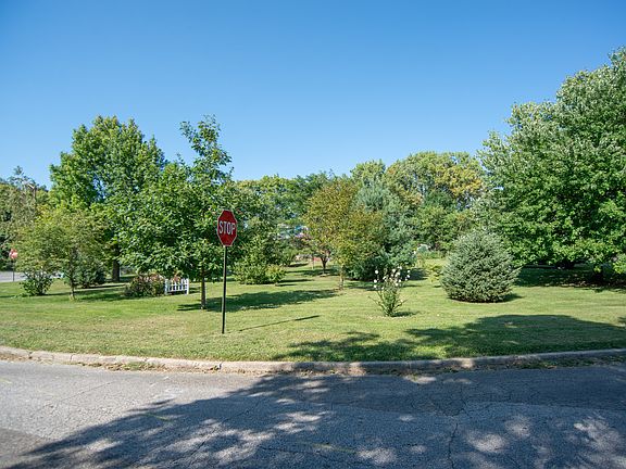 4th image of 4516 Wentworth Blvd