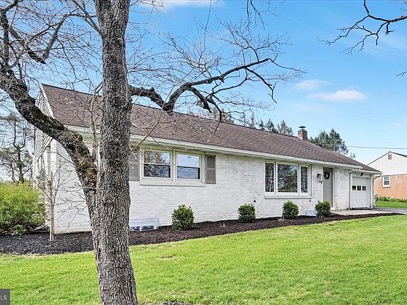 2nd image of 332 Owl Hill Rd